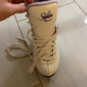 Girls ice skates size 13